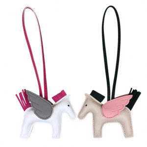 Charm Pegaso Beige Rosa Verde Pino