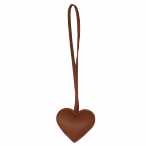 Charm Corazón Camel