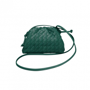 Loretta S Verde Bandera